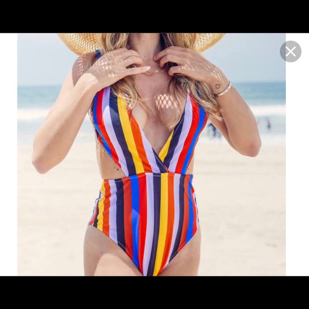CUPSHE striped bathing suit. NWT.